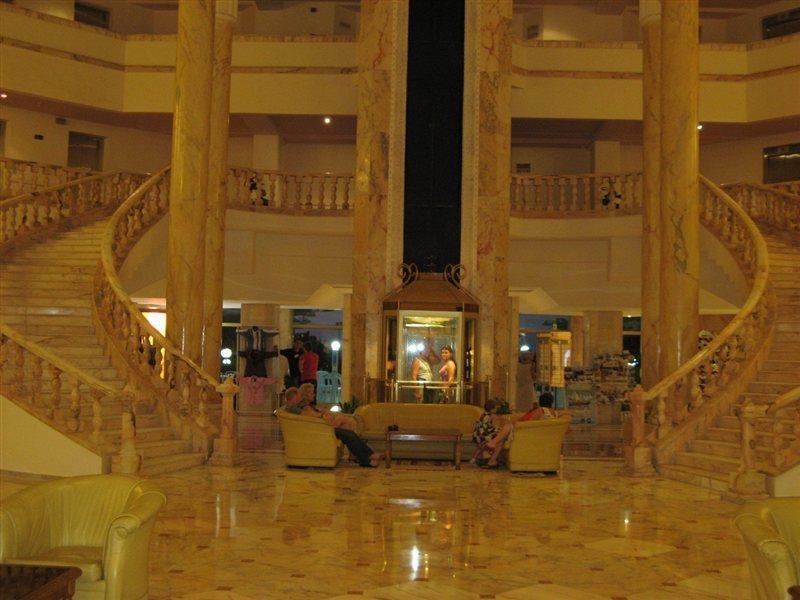 Hotel Amir Palace 4*